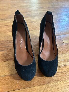 Jeffrey Campbell Black Suede Round-Toe Pumps